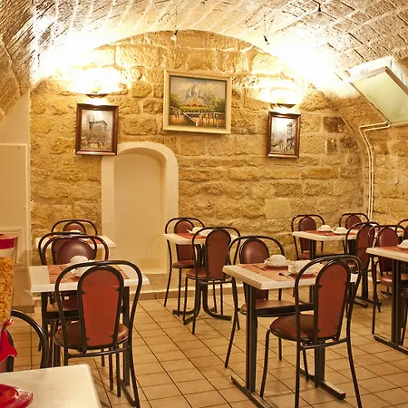 De Montmartre Отель 3*